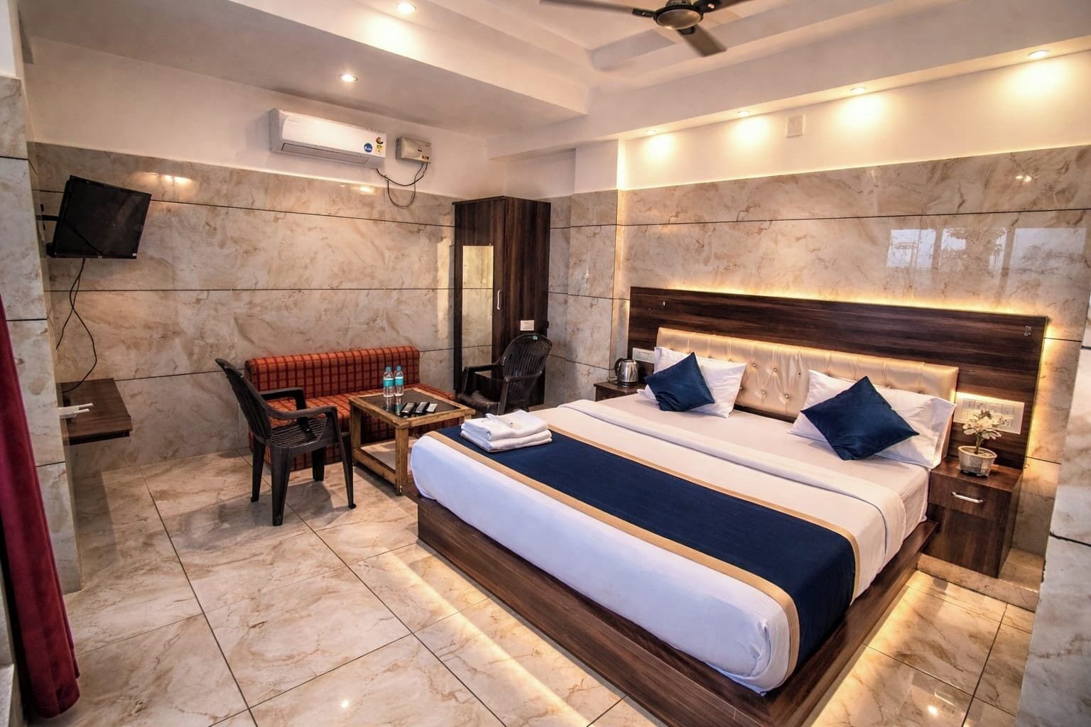 Side Sea View Room | Free WiFi