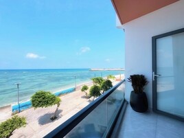 Deluxe Double Room, Sea View | Beach/ocean view