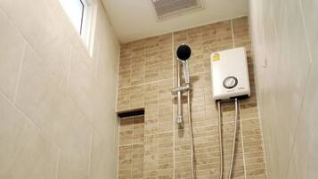 Superior Room | Bathroom