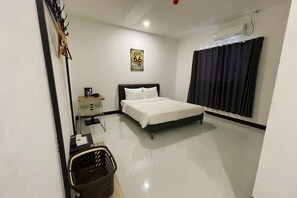 2 Bedrooms | 迷你吧、書桌、免費無線上網