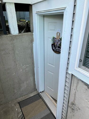 Private 2 bedroom basement suite in Langley