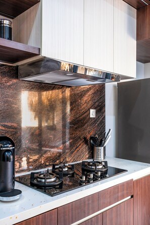 Villa | Eget kjøkken | Kjøleskap, kaffetrakter/tekoker, vannkoker og hurtigmikser