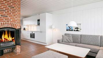 Comfort House, 2 Bedrooms | Interior