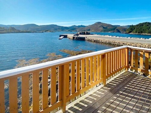 6 Person Holiday Home in Maloy