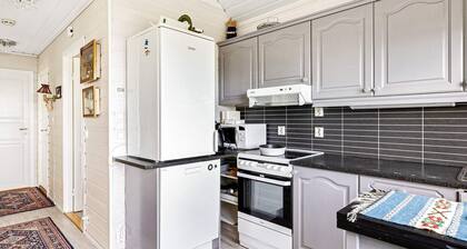 6 Person Holiday Home in Anneland