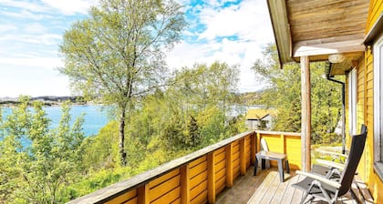 6 Person Holiday Home in Anneland