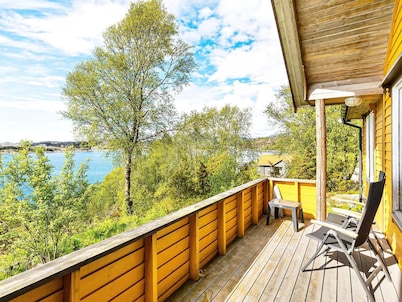 6 Person Holiday Home in Anneland