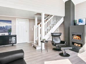 Classic House, 5 Bedrooms | Interior
