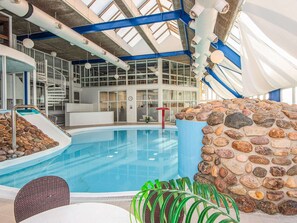 Casa clásica, 2 habitaciones | Piscina