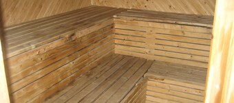 Perfect House for Groups, Many Facilities, 14 Miles From Skiarea Branas