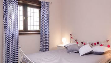 2 bedrooms, individually furnished, bed sheets