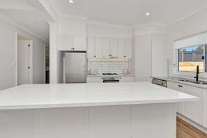 Coffee/tea maker, fridge, microwave, oven - Two for Joy Estate. Sleeping 12, 2 Cottages (North Rothbury)
