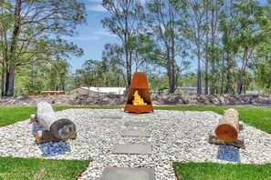 Property grounds - Two for Joy Estate. Sleeping 12, 2 Cottages (North Rothbury)
