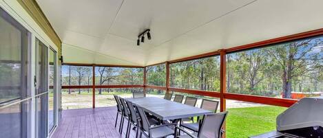 Outdoor dining