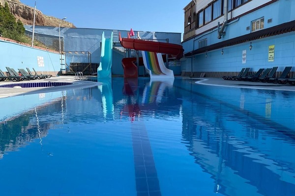 Seasonal outdoor pool