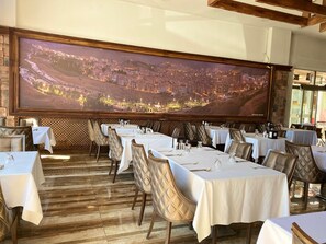 包每日自助早餐