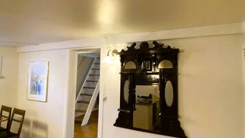 Signature Apartment, Garden View | Desk, laptop workspace, iron/ironing board, free cribs/infant beds