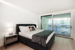 3 bedrooms, iron/ironing board, free WiFi, bed sheets - Luxury Apartment with large lake view terrace (LUXURY MINUSIO) (Minusio)
