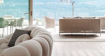 Appartement de luxe avec grande terrasse donnant sur le lac (LUXURY MINUSIO)