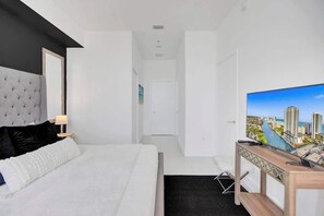 2 室のベッドルーム、アイロン / アイロン台、WiFi、ベッドシーツ