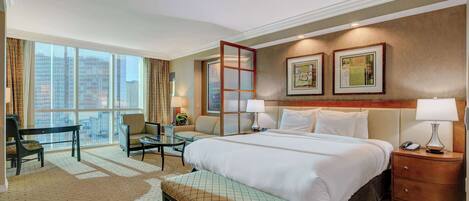 Desk, iron/ironing board, WiFi, bed sheets