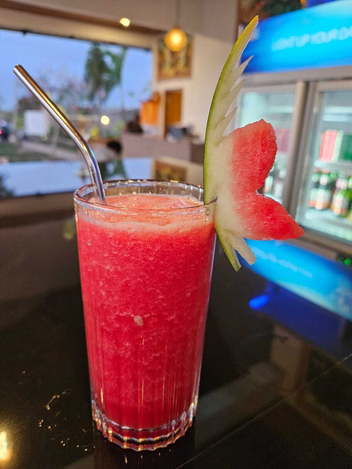 مطعم