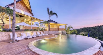 Kelingking Parama Resort