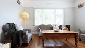 Unclassified image, 4 of 34, button - The Basin Cottage - Closest Home to The Gorge (West Launceston)