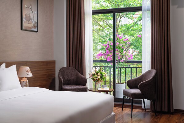 Chambre Double Supérieure, balcon, vue ville | Terrasse/Patio