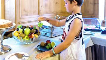 Tägliches inbegriffenes Frühstücksbuffet