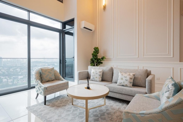 Duplex, Non Smoking | Living area