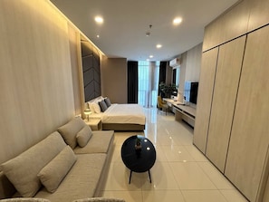 Studio, niet-roken | Woonruimte | Televisie