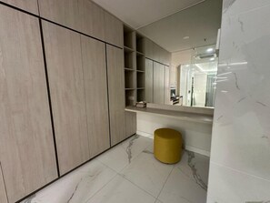 Duplex, Non Smoking | Bathroom
