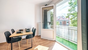 Appartement (9) | Restauration dans la chambre