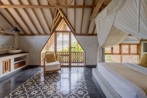 2 bedrooms - Villa Palm Jari 1 by Alfred in Bali - Architectural 2 Bedroom Pool Villa Berawa Canggu (Canggu)