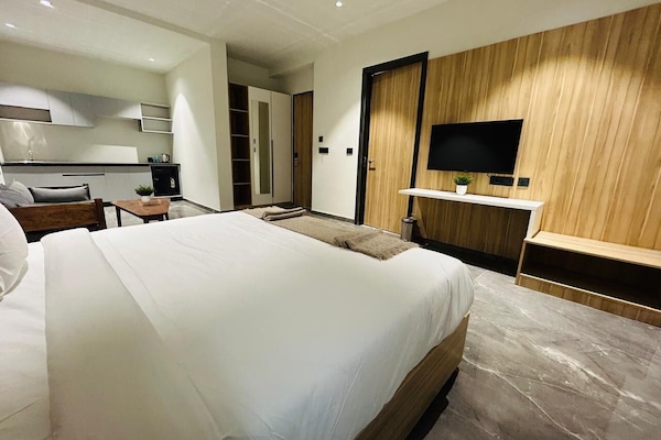 Suite Eksekutif | Meja kerja dan Wi-Fi gratis