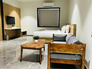 Suite ejecutiva | Escritorio y wifi gratis 