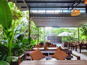 Free daily local cuisine breakfast