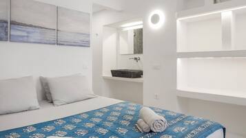 1 slaapkamer, een strijkplank/strijkijzer, wifi, beddengoed