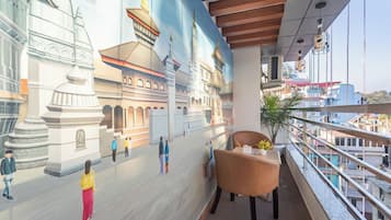 Studio Suite Keluarga | Balkon