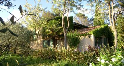 Le GĂźte de la RadassiĂšre