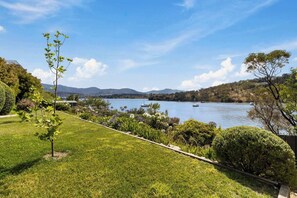 Property grounds - Karinya Apartment. Waterfront Views 2 Bed, 2 Bath. (Geilston Bay)
