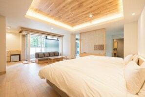 Familien-Suite, Nichtraucher | Daunenbettdecken, Zimmersafe, Verdunkelungsvorhänge, kostenloses WLAN