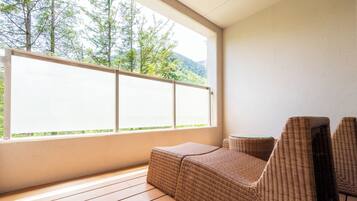 Suíte família, para não fumantes | Edredons de pluma, cofres nos quartos, cortinas blackout