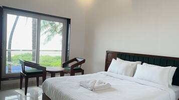 Deluxe Room, Balcony, Sea View | Free WiFi