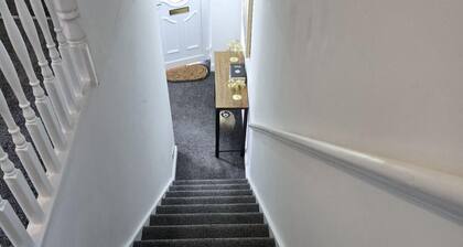 Manchester Blissful Retreat - 3-bedroom House
