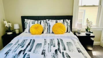 3 bedrooms, iron/ironing board, free WiFi, bed sheets