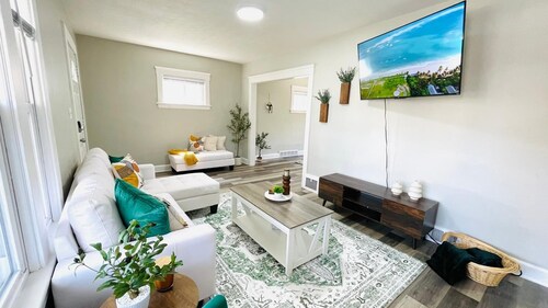 Olive and Sunshine CLE House
