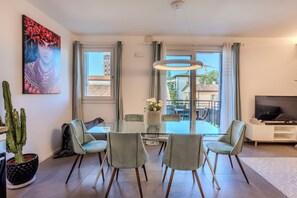 Interior - Modern apartment (Quarto d'Altino)