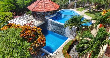 Private Pool - Two Ocean Views - Secure Community